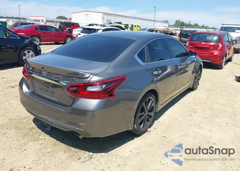 2017 Nissan Altima 2.5 Sr из США, поврежденный, VIN 1N4AL3AP2HC125803